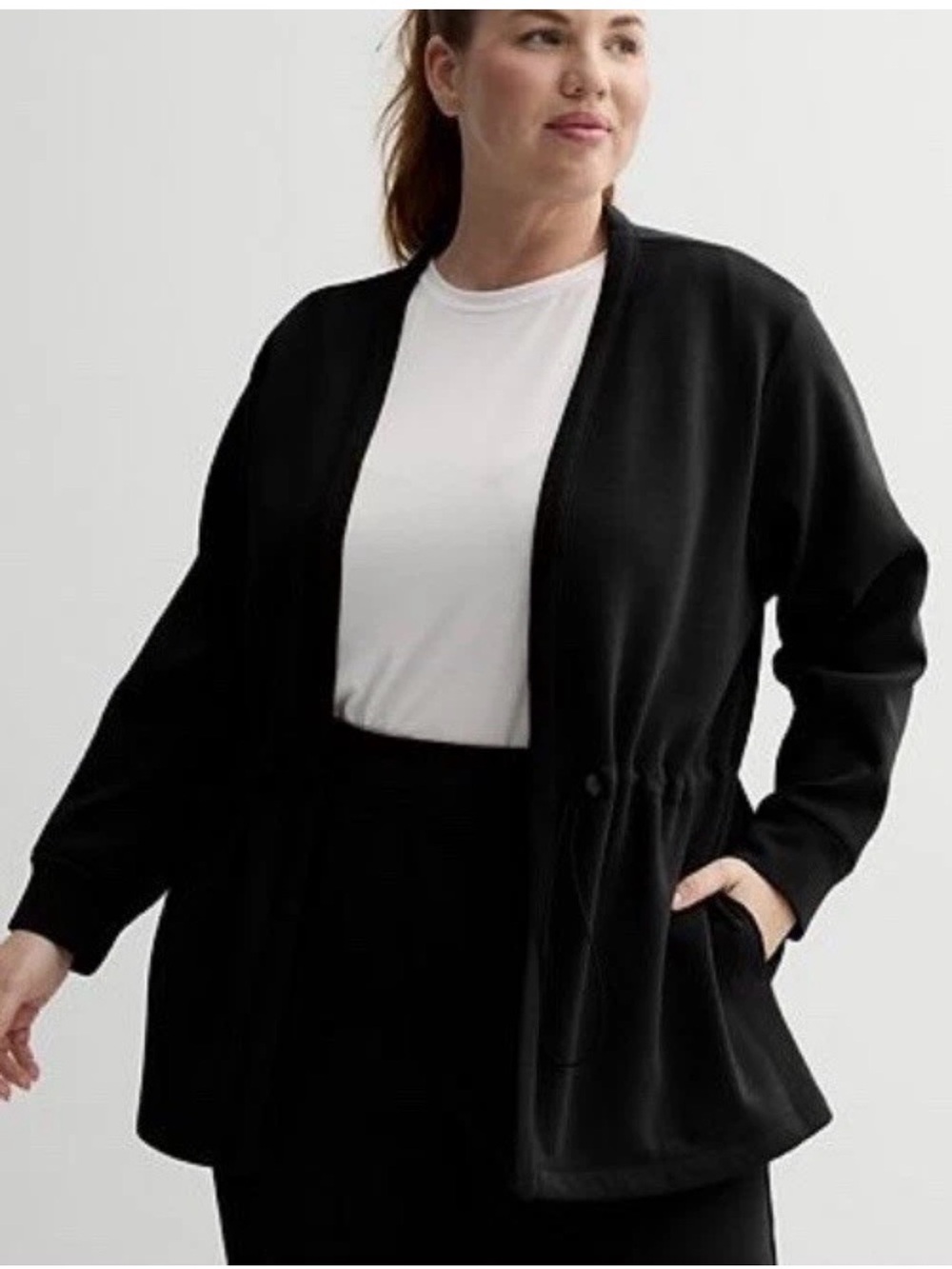 Womens 1X Tek Gear
Ultracomfort Cinch Cardigan Black
NWT Sweater stretch jacket
